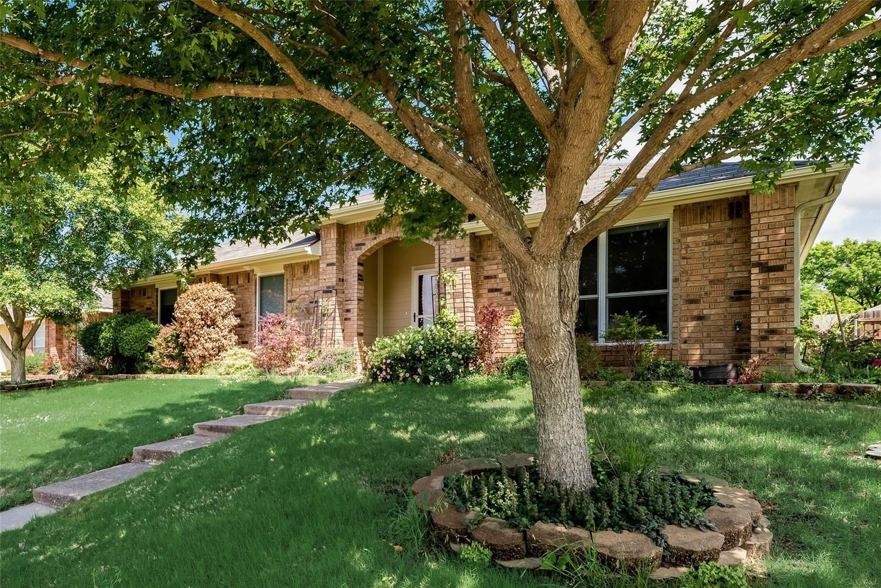 1307 E Branch Hollow Dr - Photo 4 of 20