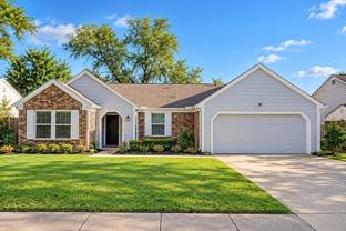 302 Rosemary Ln - Photo 1 of 1