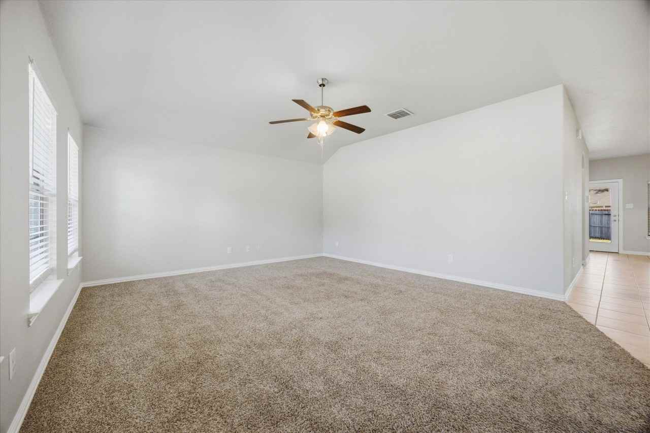 408 Northgate Dr - Photo 6 of 30