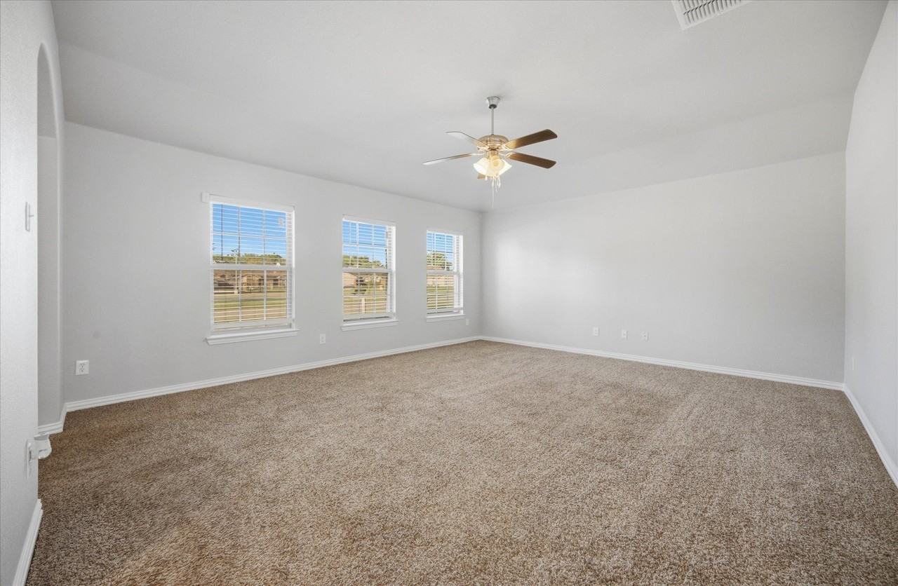 408 Northgate Dr - Photo 7 of 30