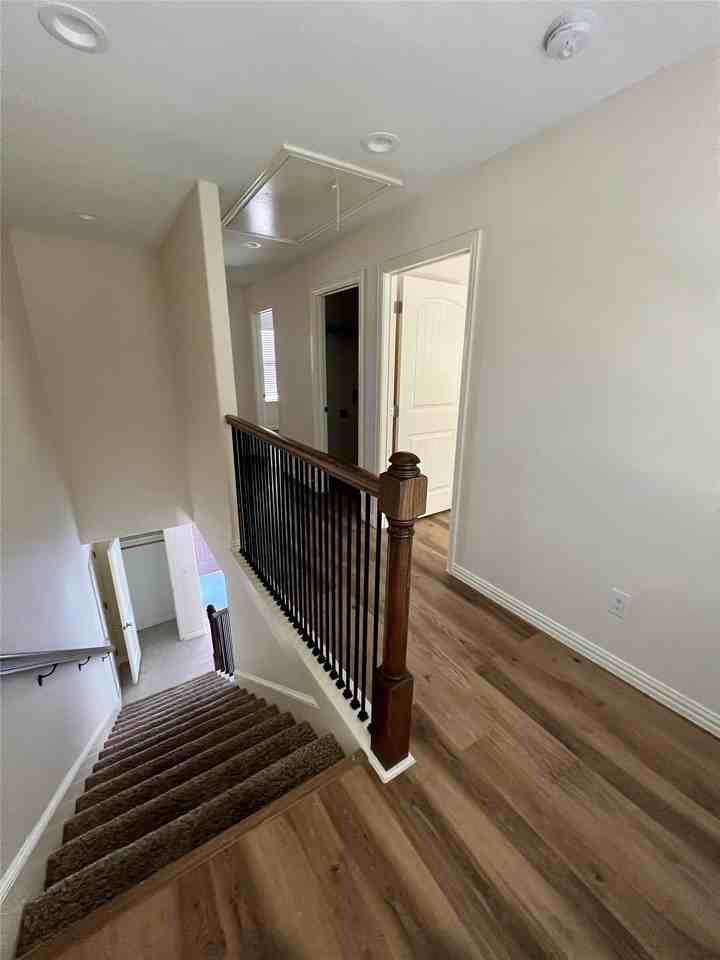1528 N Broughton St #1528 - Photo 4 of 8