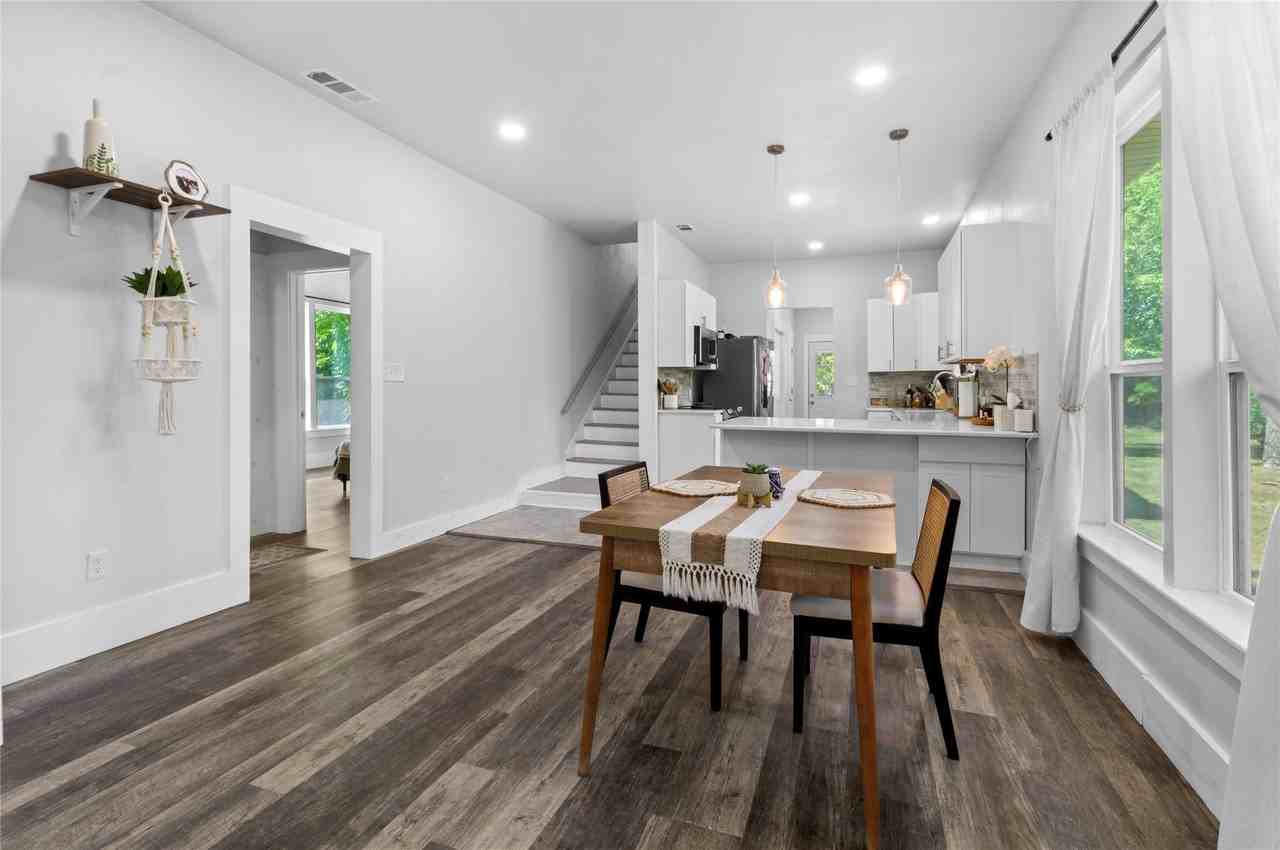 2200 N Beaton St - Photo 6 of 32