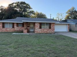 featured image of 1213 Mary Dr