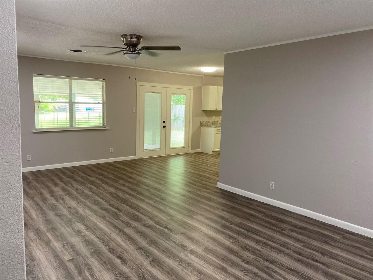 1213 Mary Dr - Photo 6 of 21