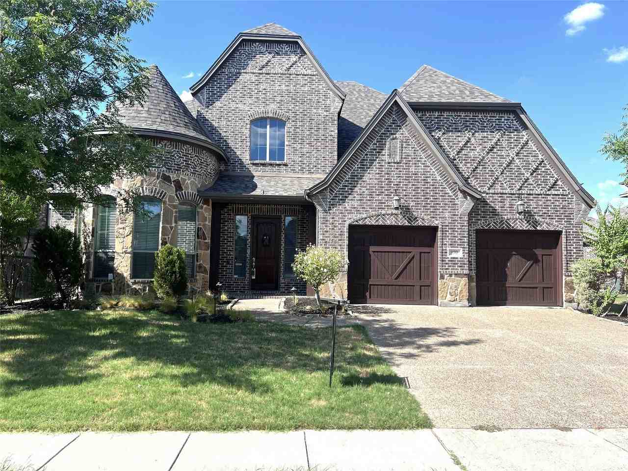 870 Sagebrush Dr - Photo 2 of 18
