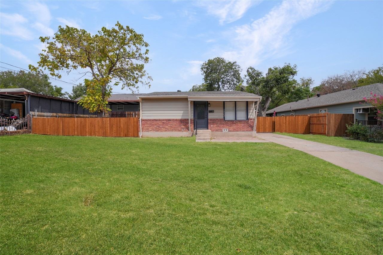 2333 Bird St - Photo 4 of 30