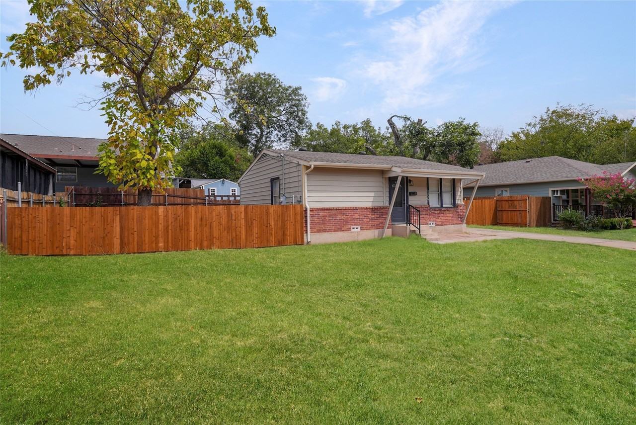 2333 Bird St - Photo 5 of 30