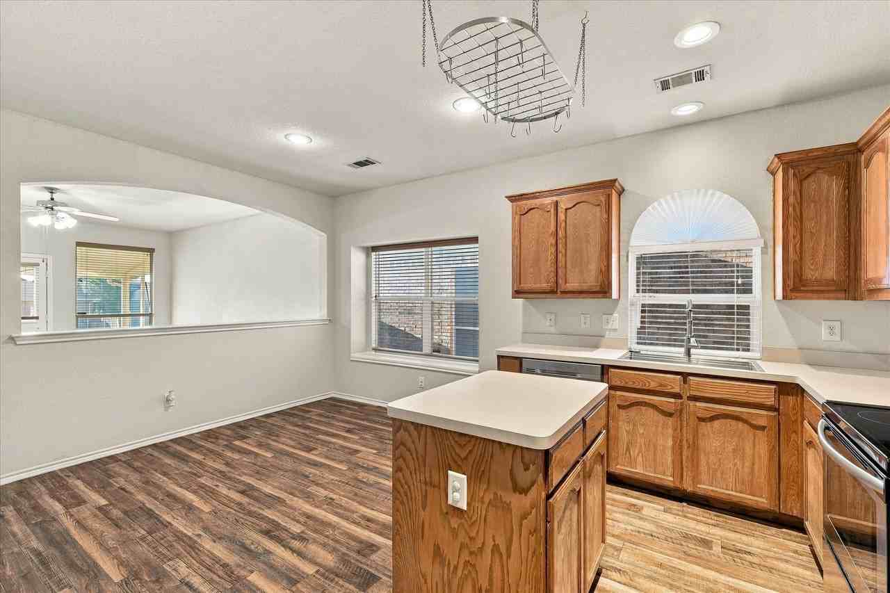 6316 Miranda Dr - Photo 6 of 24