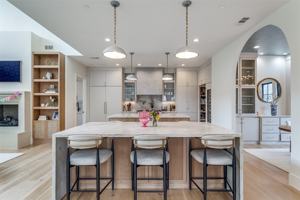 featured image of 5441 Sewanee Ave