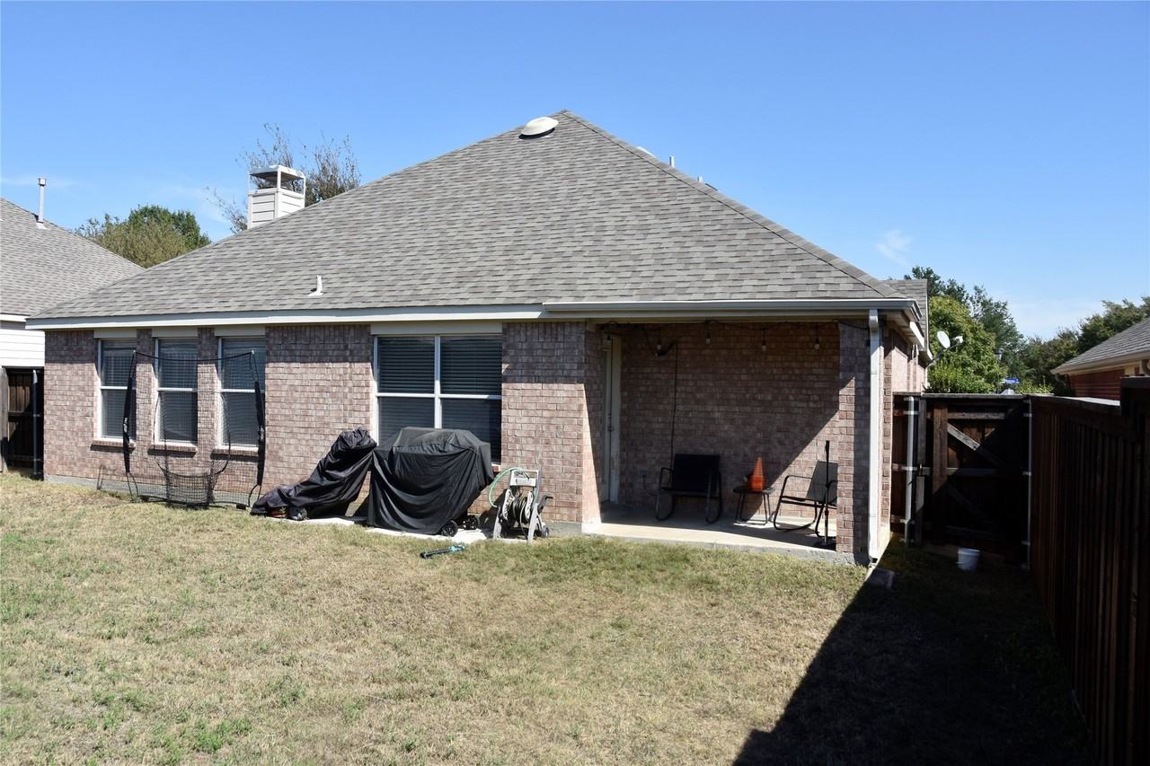 2312 Monroe Dr - Photo 6 of 24