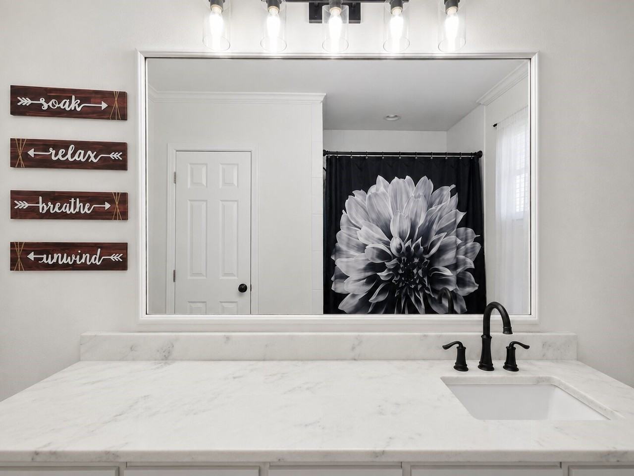 605 N Florence St - Photo 6 of 19