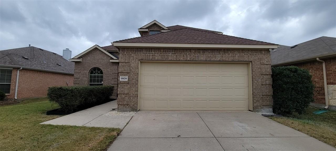 9509 Crooked Cat Dr - Photo 2 of 40
