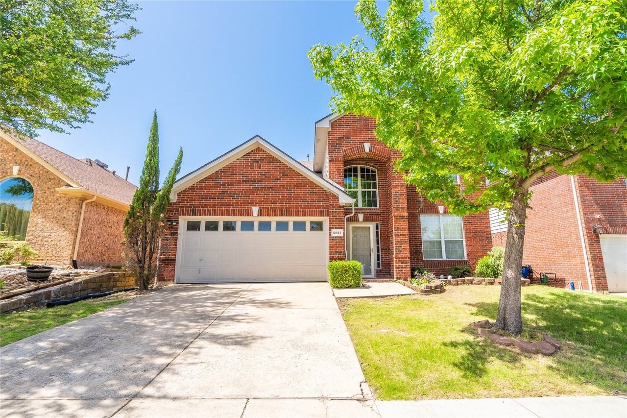 5857 Palomino Dr - Photo 2 of 26