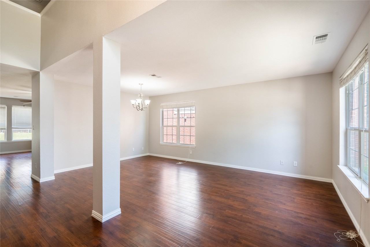 5857 Palomino Dr - Photo 3 of 26