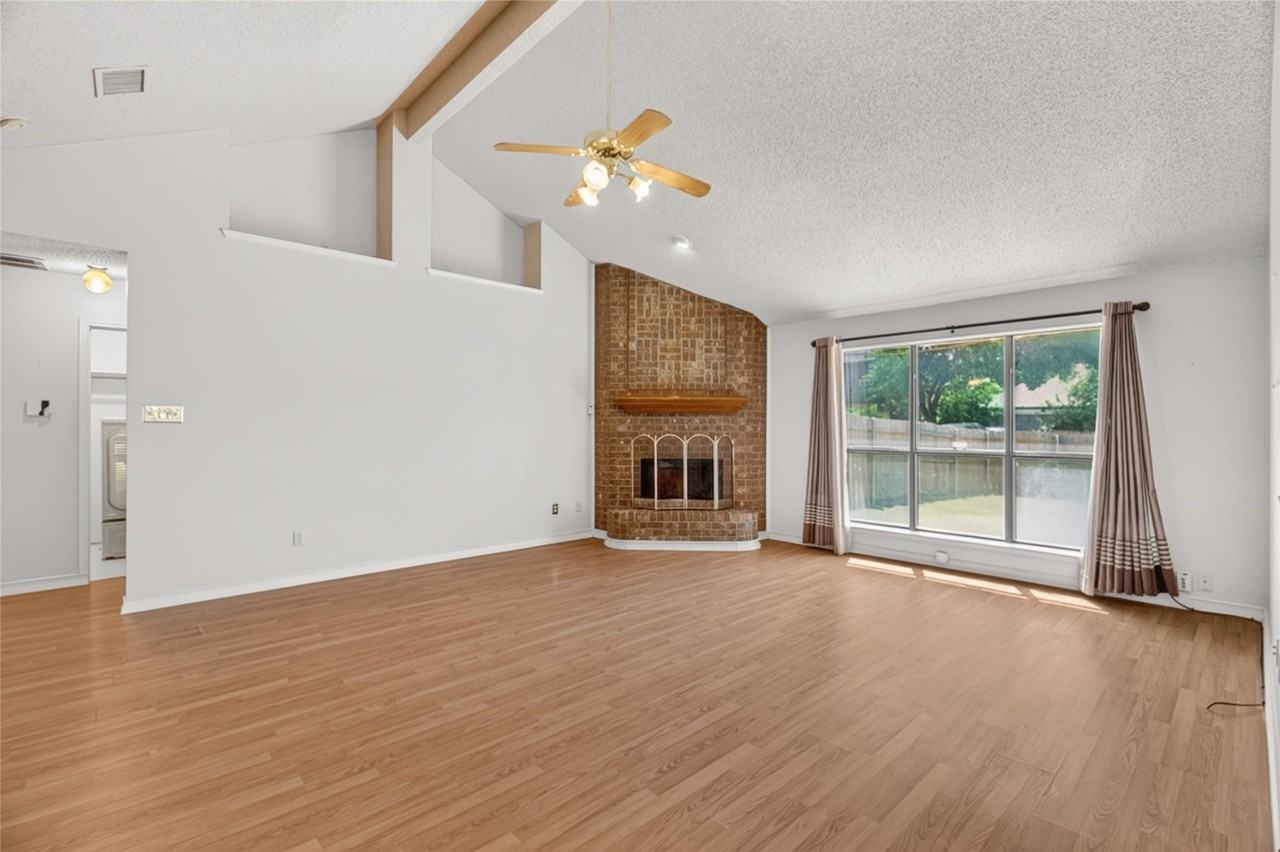 1001 Creek Valley Rd - Photo 6 of 24