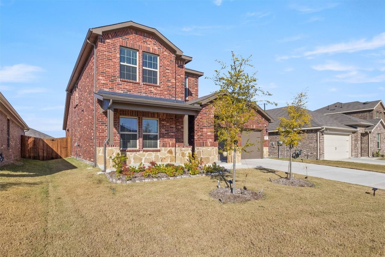 1437 Millstead Rill Dr - Photo 3 of 37