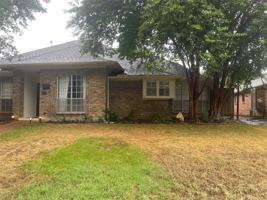 featured image of 12112 Cross Creek Dr