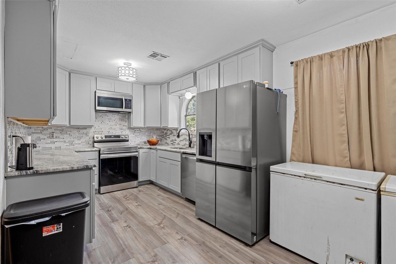 129 Texas Ave - Photo 6 of 21