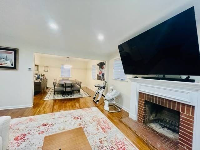 8039 190th St - Photo 7 of 19