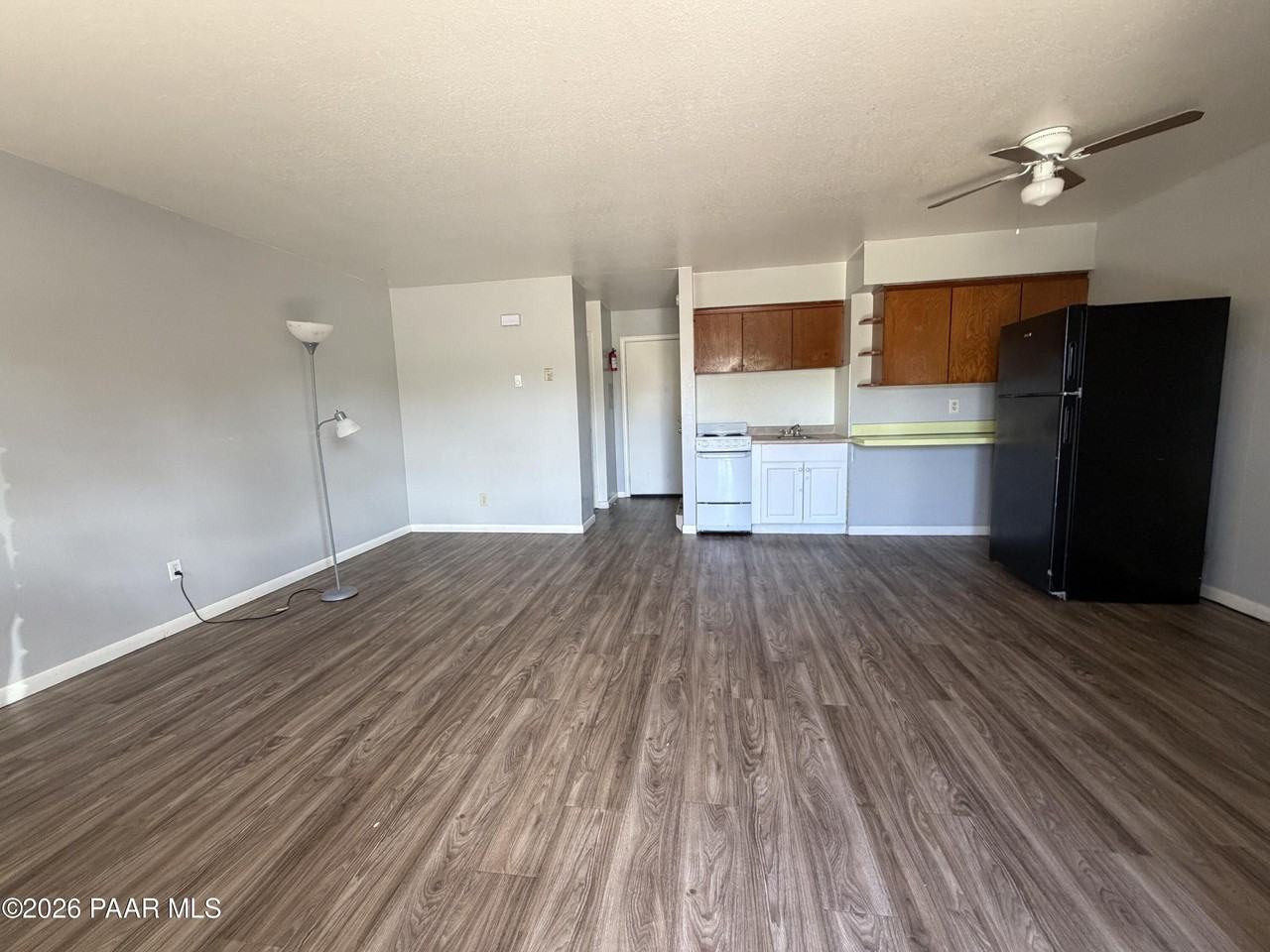 4251 N Viewpoint Dr #B - Photo 2 of 7