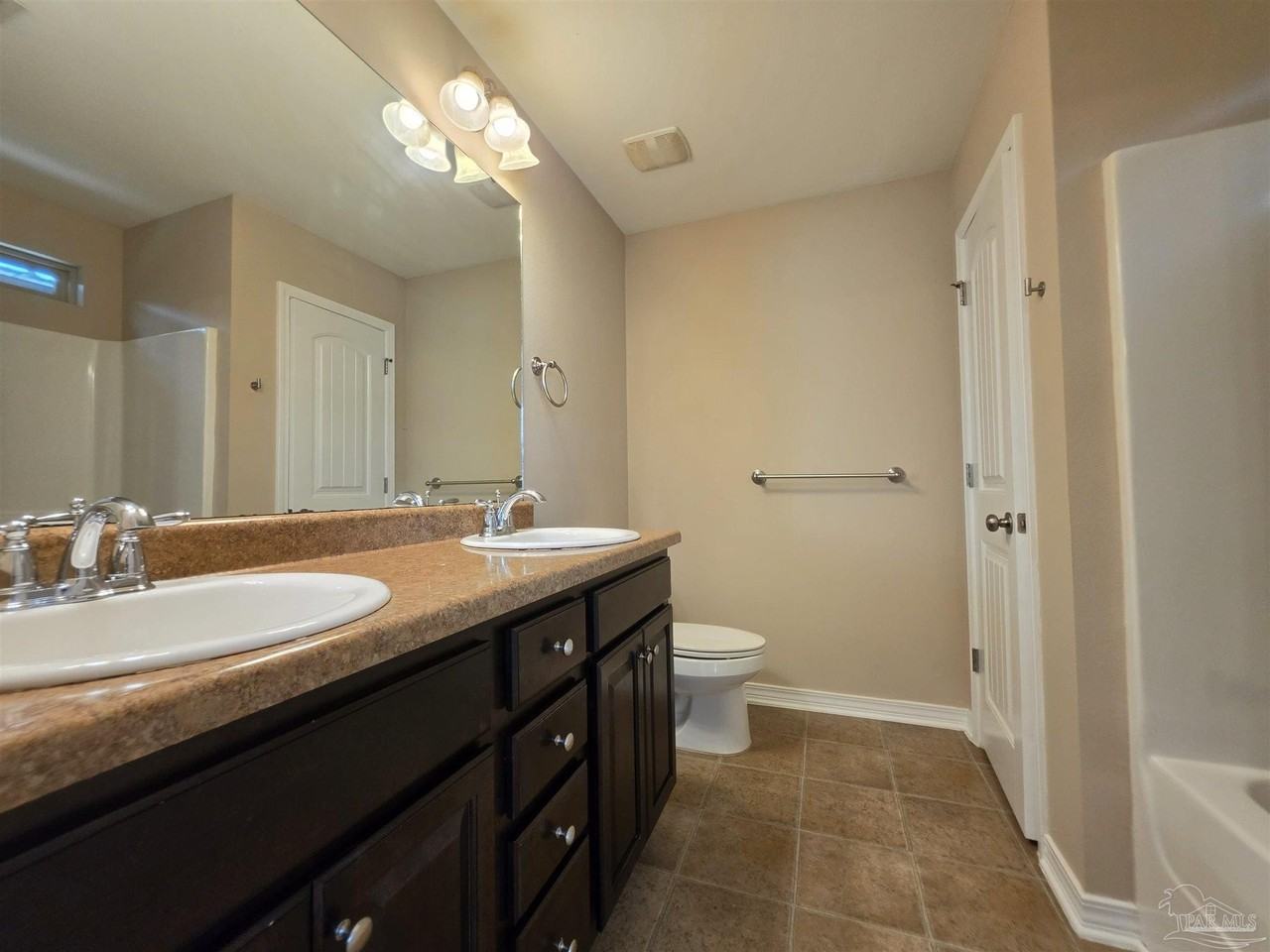 5794 Corkscrew Ct - Photo 7 of 14