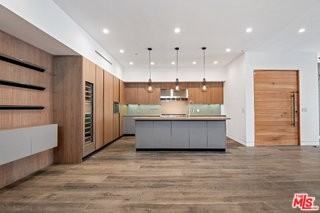 516 Vernon Ave - Photo 7 of 8