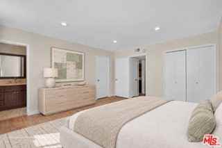 937 18th St #2 - Photo 7 of 8