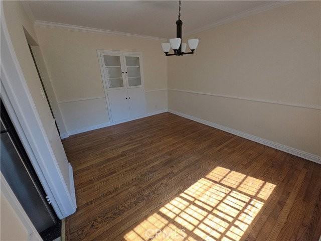 575 Levering Ave #575 - Photo 4 of 7