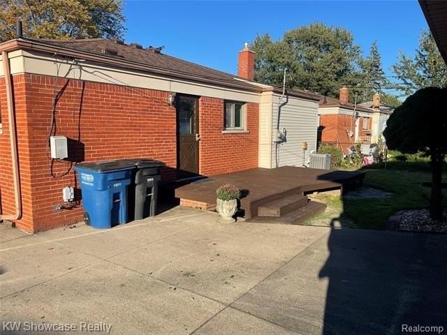 29901 Ann Arbor Trl - Photo 2 of 18