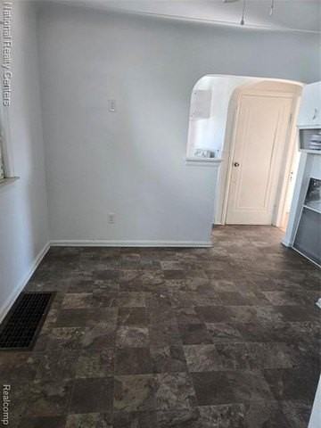 7561 Ziegler St - Photo 5 of 6