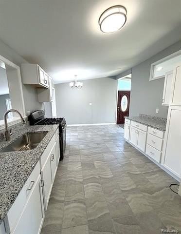 29470 Everett St - Photo 3 of 11