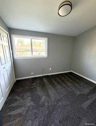 29470 Everett St - Photo 5 of 11