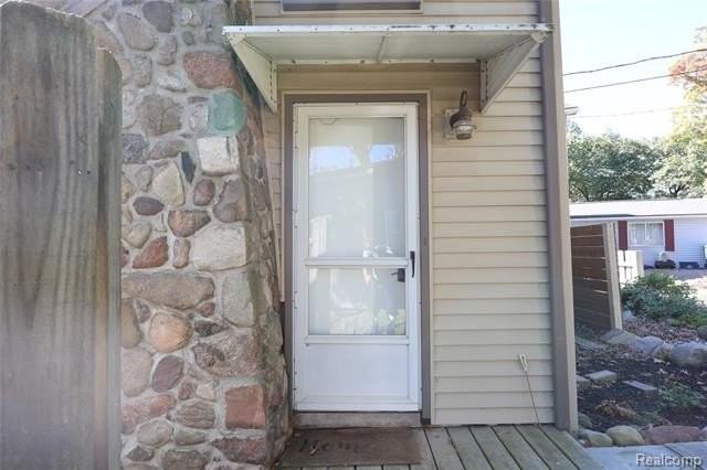 3080 Steeple Hill Rd - Photo 4 of 32