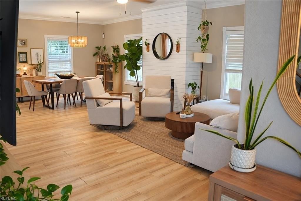 2232 W Berrie Cir - Photo 2 of 9