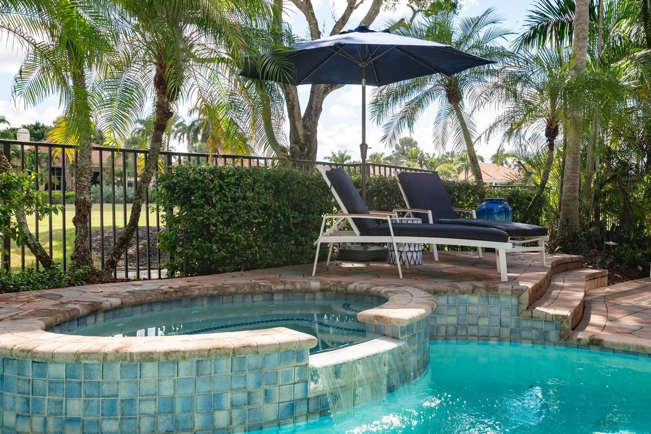 8421 Egret Lakes Ln - Photo 6 of 50