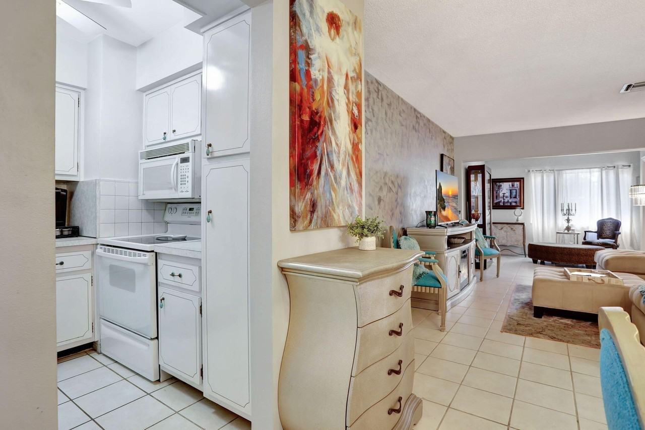 2131 Ne 42nd Ct #210E - Photo 6 of 24