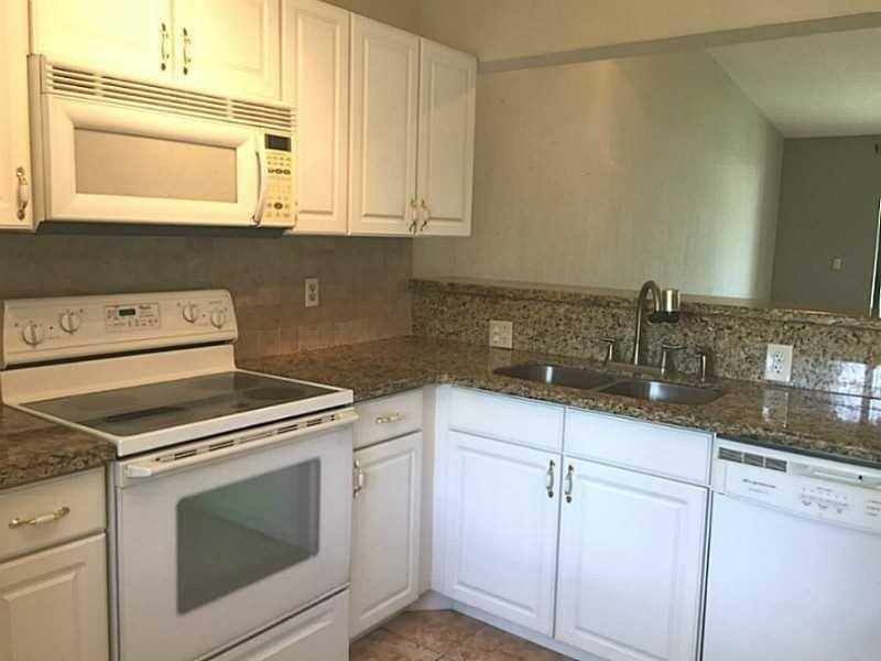 21955 Tidewater Ter #208 - Photo 6 of 26