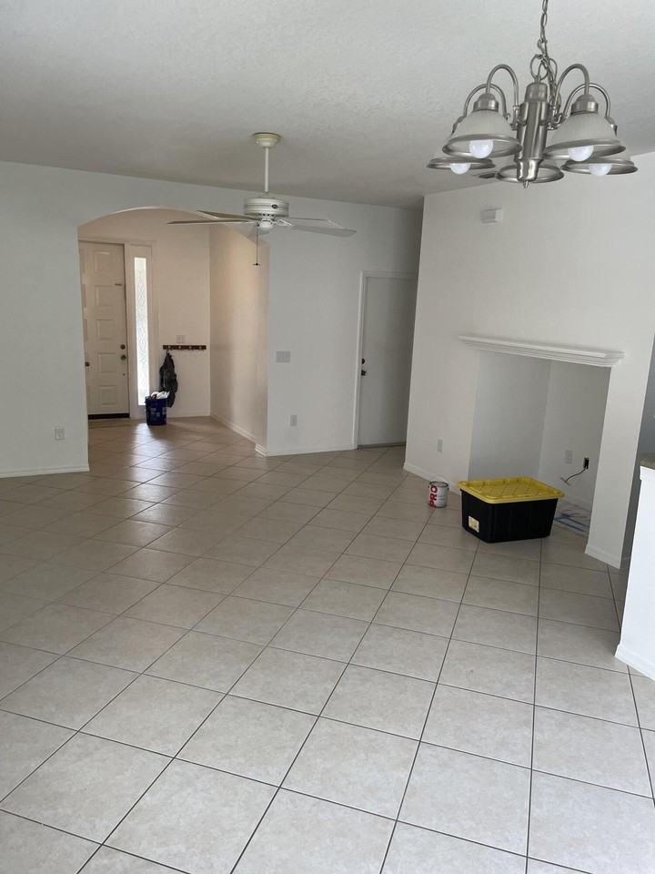401 Rainbow Springs Ter - Photo 4 of 21