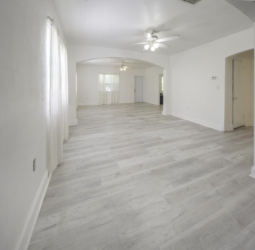 1147 15th Ave N #A - Photo 5 of 16