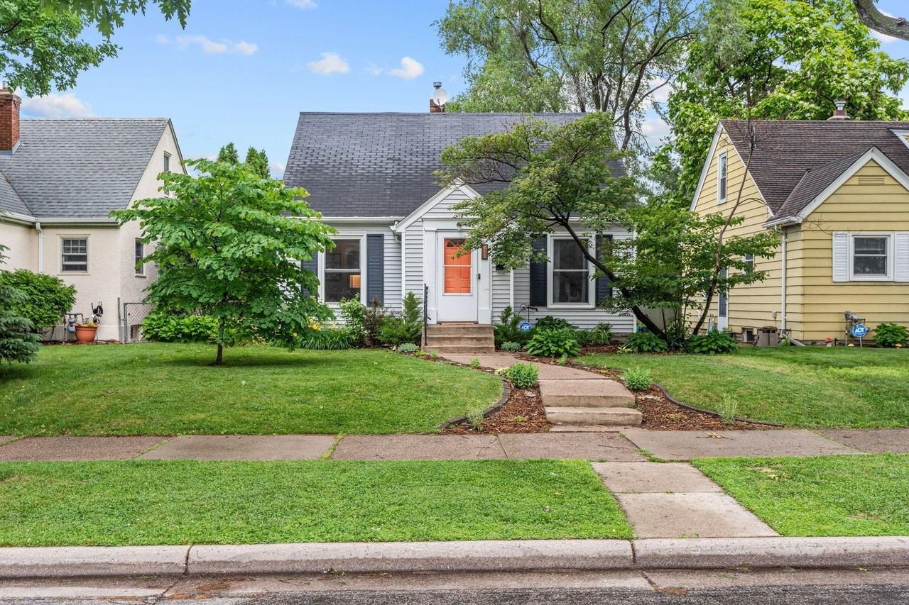 1133 California Ave W - Photo 2 of 41