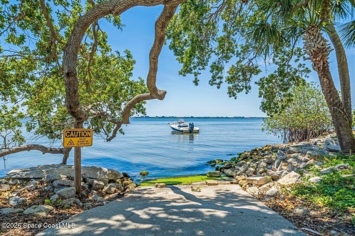 3263 Sea Oats Cir - Photo 3 of 19