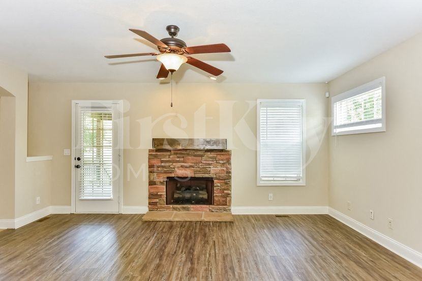 758 Cavalier Dr - Photo 3 of 15