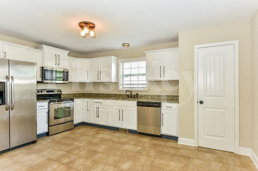 758 Cavalier Dr - Photo 6 of 15
