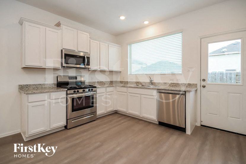 22669 Malvicino Dr - Photo 7 of 16