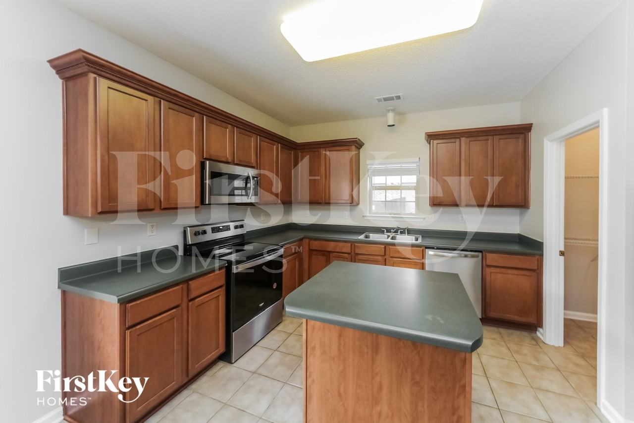 6358 Red Bird Dr - Photo 4 of 15