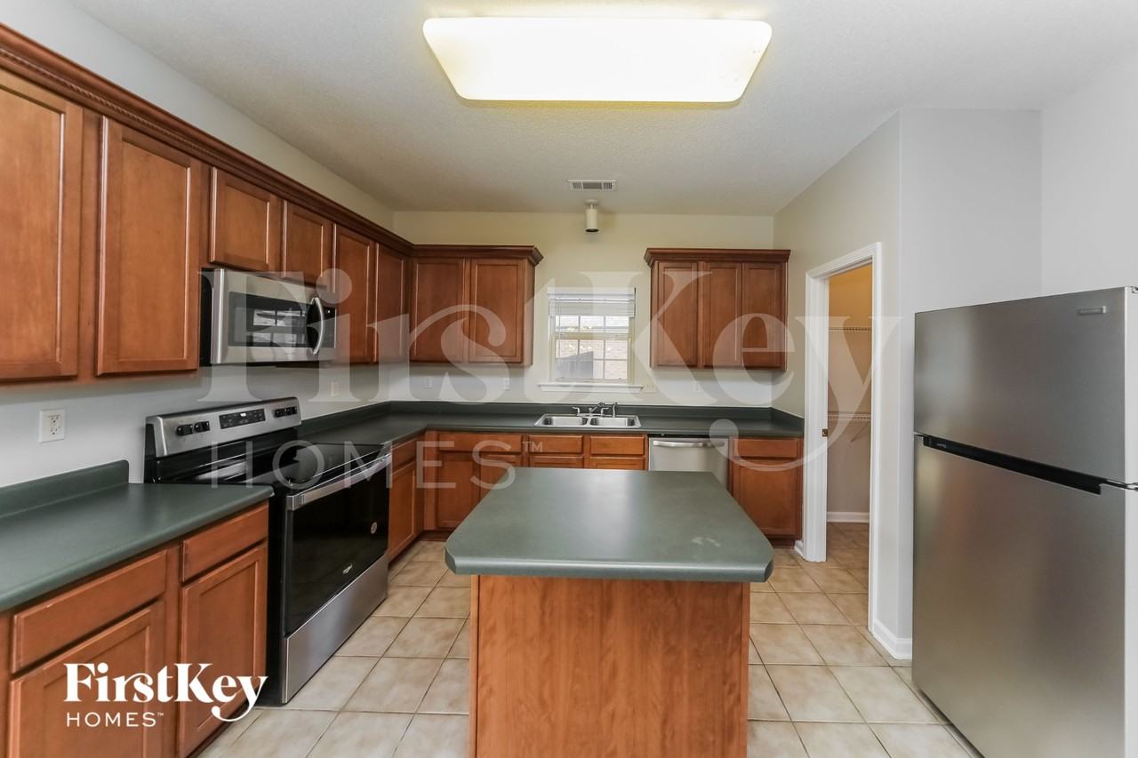6358 Red Bird Dr - Photo 5 of 15