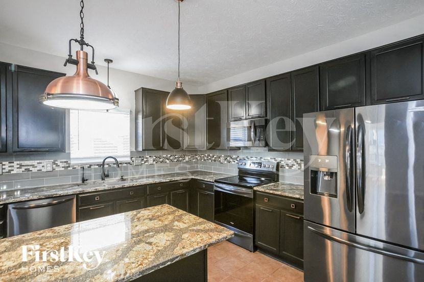 958 Kempson Ct - Photo 7 of 15