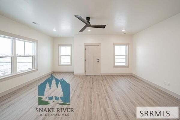 5127 N Beach Dr - Photo 6 of 15