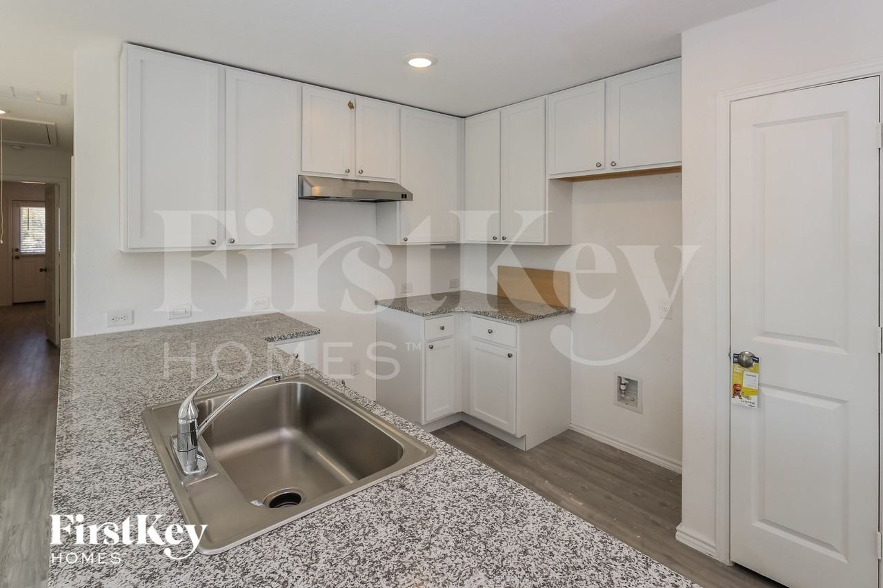 8219 Piedra Medina - Photo 6 of 15