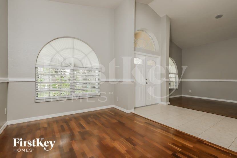 1724 Loriana St - Photo 2 of 15